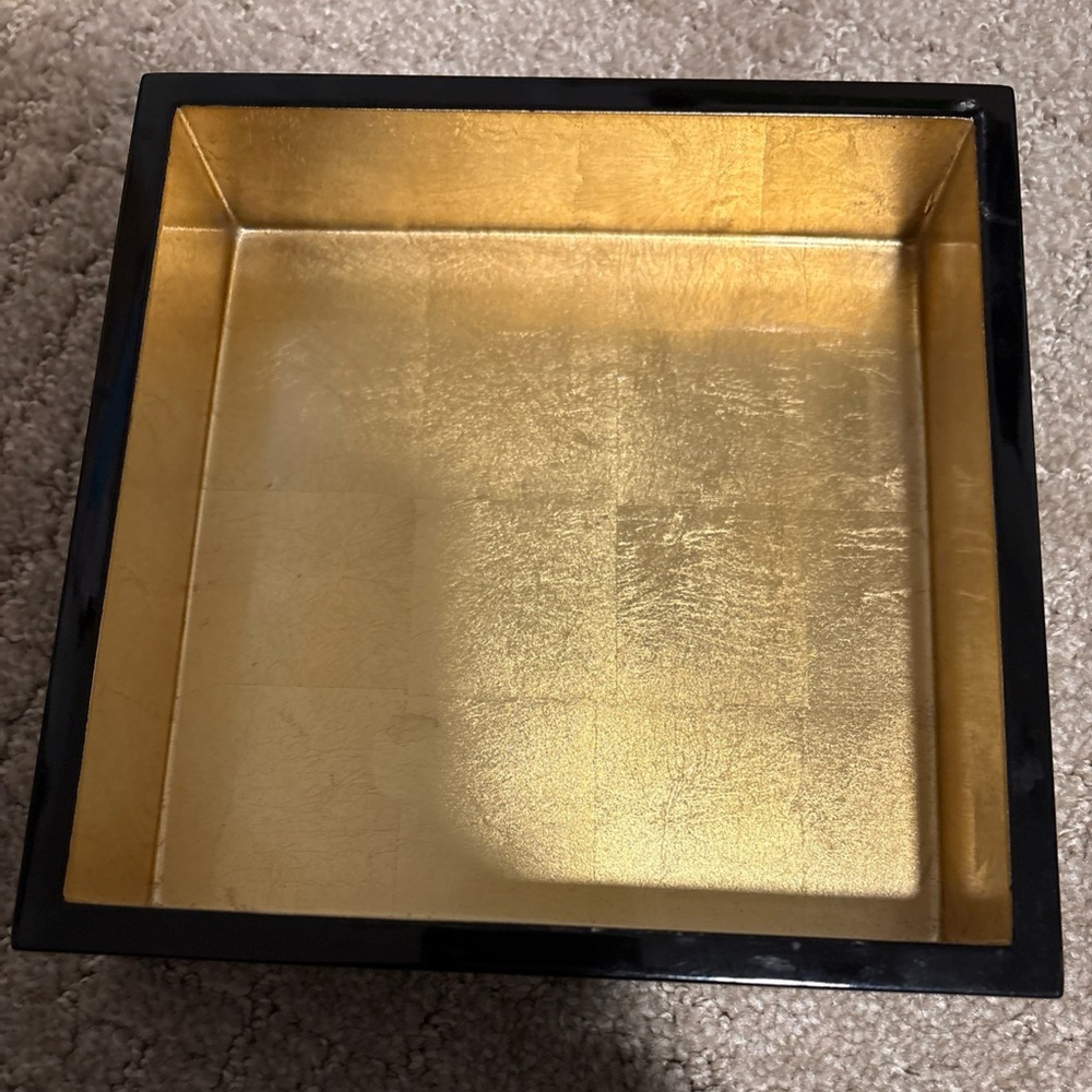 Caspari Lacquer Luncheon Napkin Holder in Black & Gold, 7x7” Interior